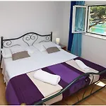 Apartamento Elvis Primošten