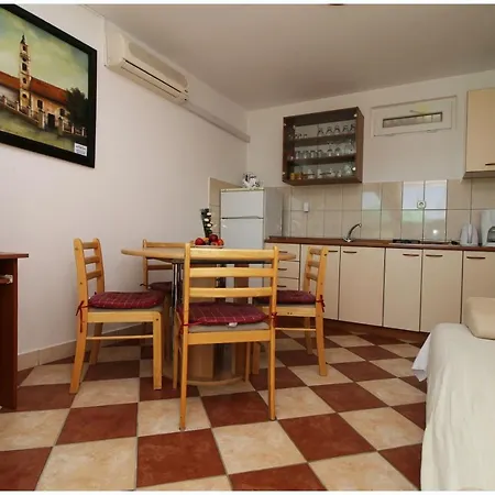 Appartement Elvis Primošten
