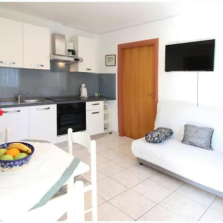 Apartment Elvis Primosten