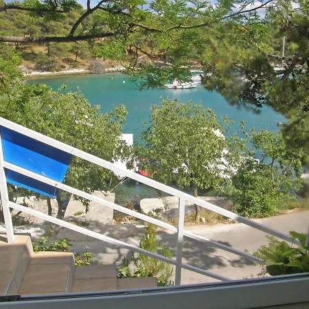 Elvis Apartment Primosten