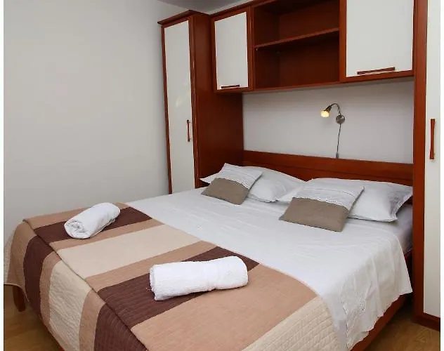 Apartment Elvis Primosten